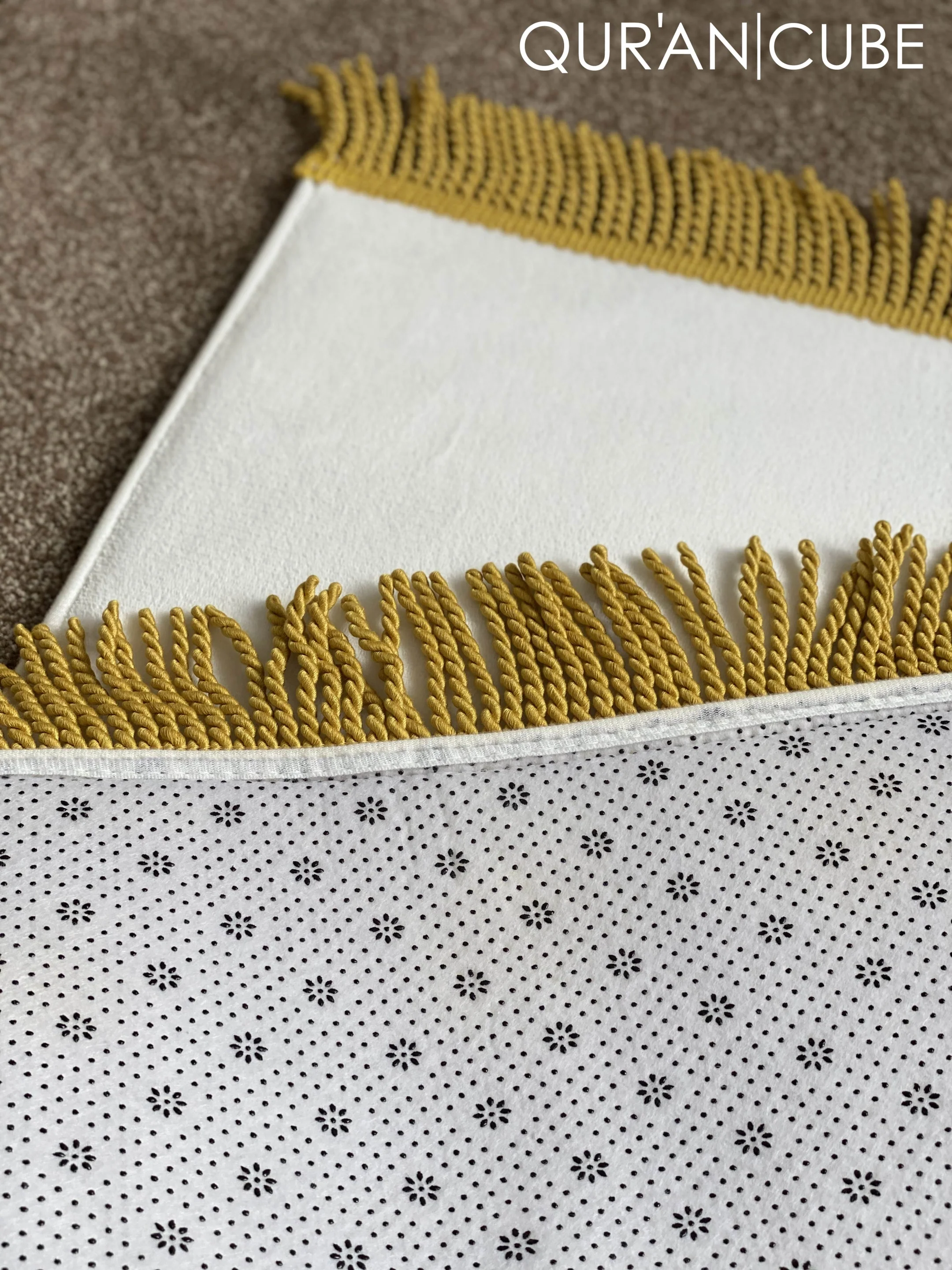 Quran Cube – Super Soft Prayer Mat Gift Set - Image 11
